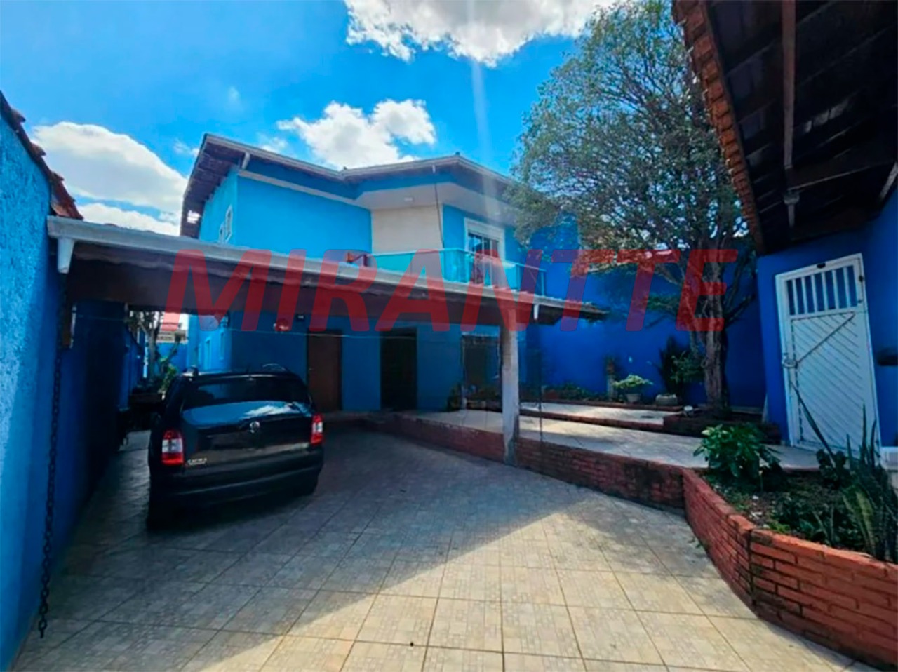 Sobrado de 354m² com 4 quartos em Jardim Primavera
