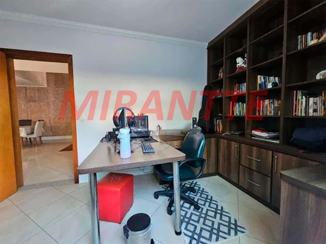 Sobrado de 354m² com 4 quartos em Jardim Primavera