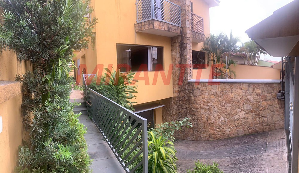 Sobrado de 205m² com 3 quartos em Vila Guilherme