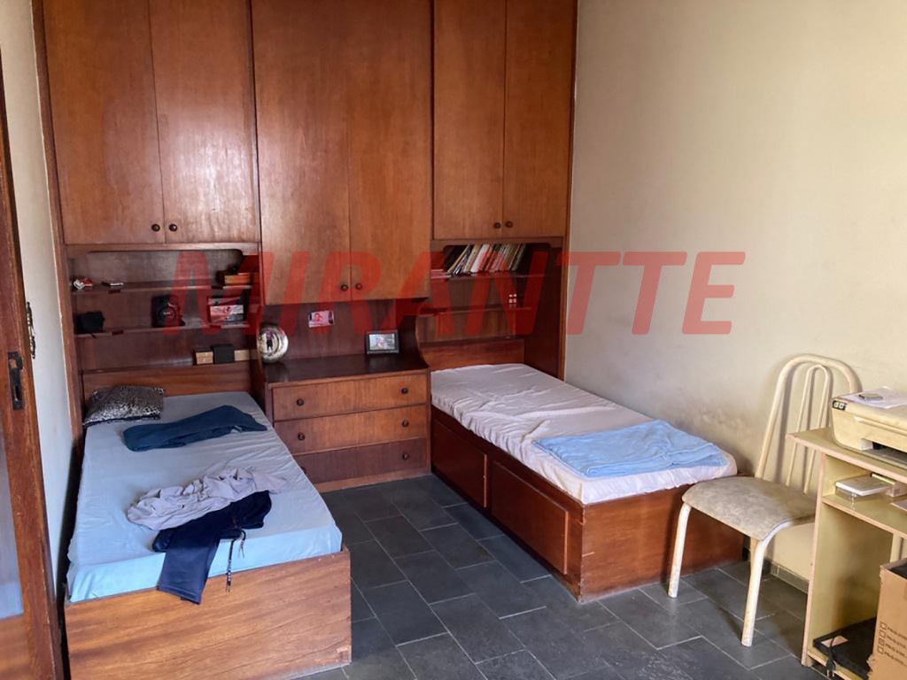 Sobrado de 110m² com 4 quartos em Santana