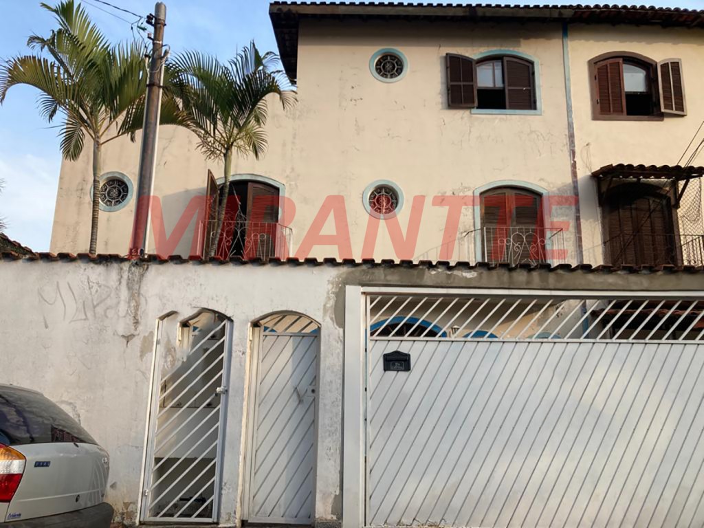 Sobrado de 110m² com 4 quartos em Santana