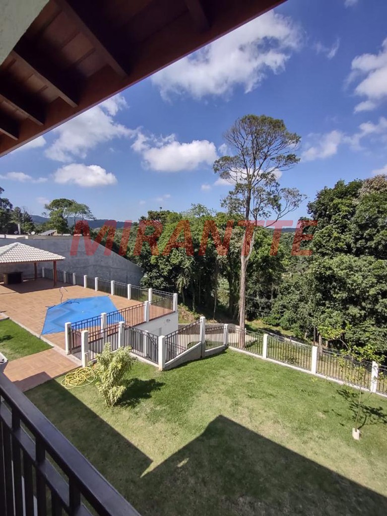 Sobrado de 450m² com 3 quartos em Serra da Cantareira