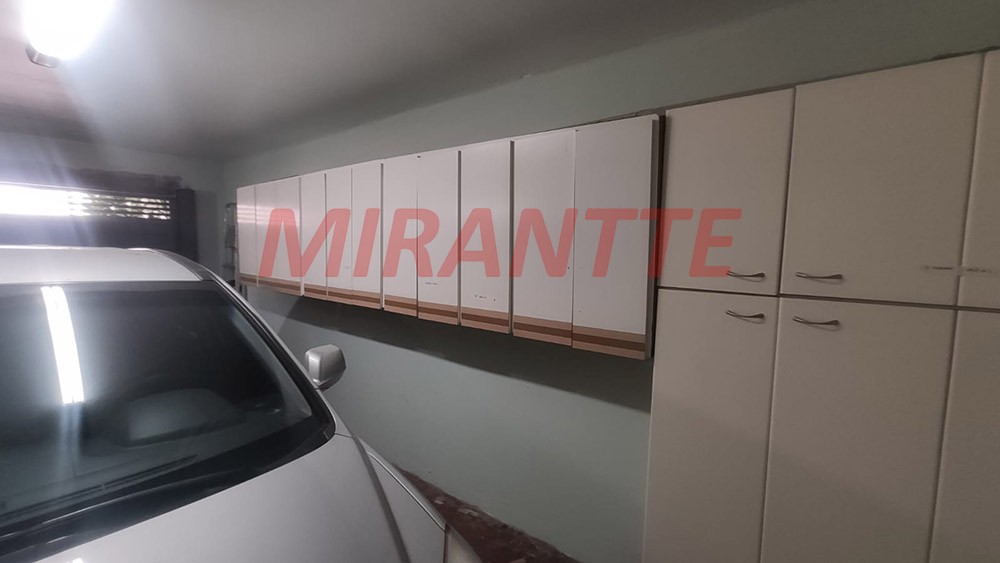Sobrado de 160m² com 3 quartos em Água Fria