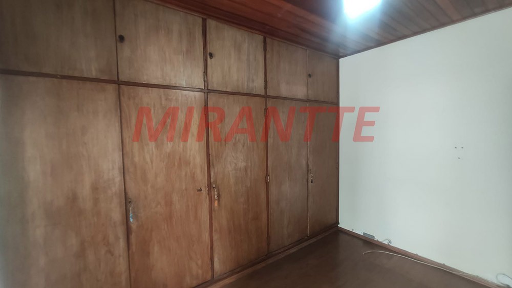 Sobrado de 160m² com 3 quartos em Água Fria