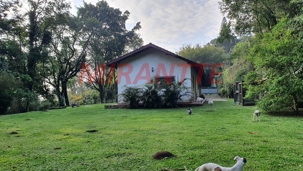 ChÁcara com 4 quartos em PARQUE PETROPOLIS