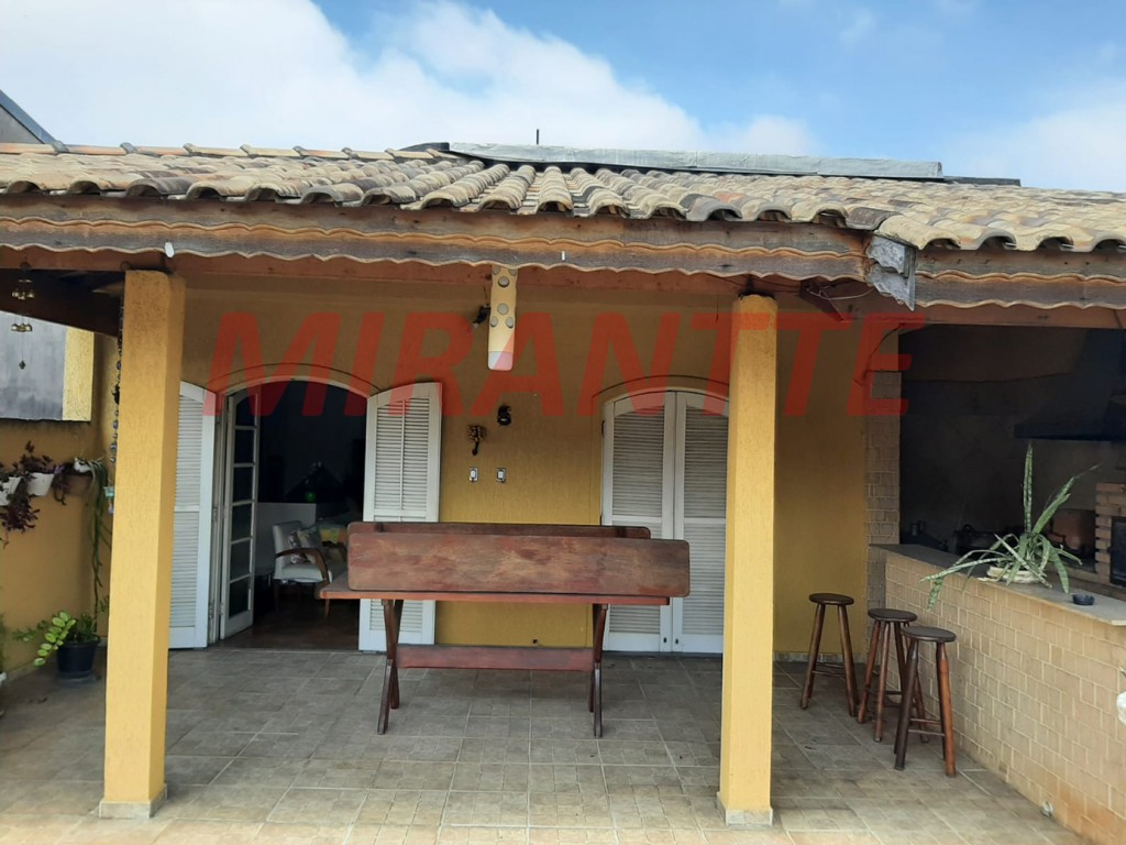 Sobrado de 360m² com 3 quartos em Parque Peruche