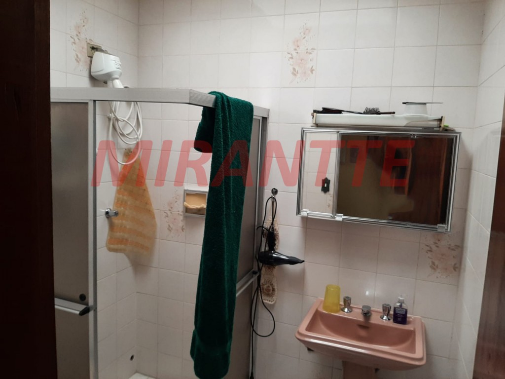 Sobrado de 360m² com 3 quartos em Parque Peruche