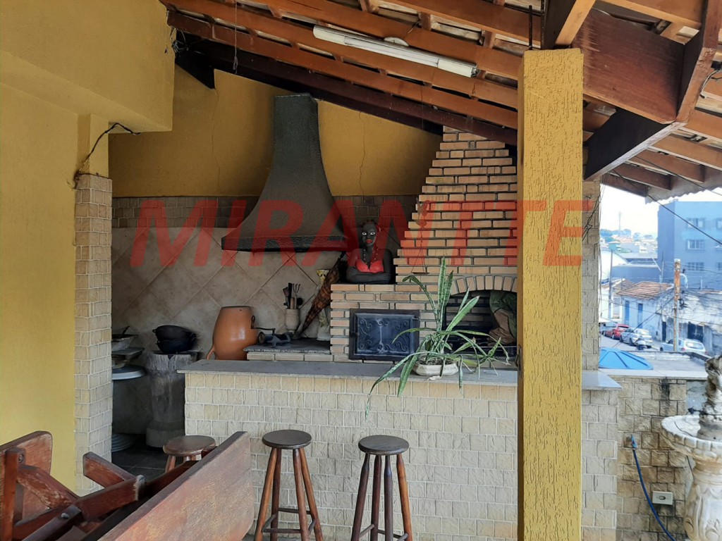 Sobrado de 360m² com 3 quartos em Parque Peruche