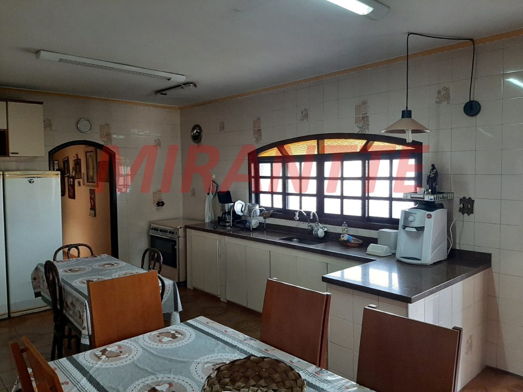 Sobrado de 360m² com 3 quartos em Parque Peruche