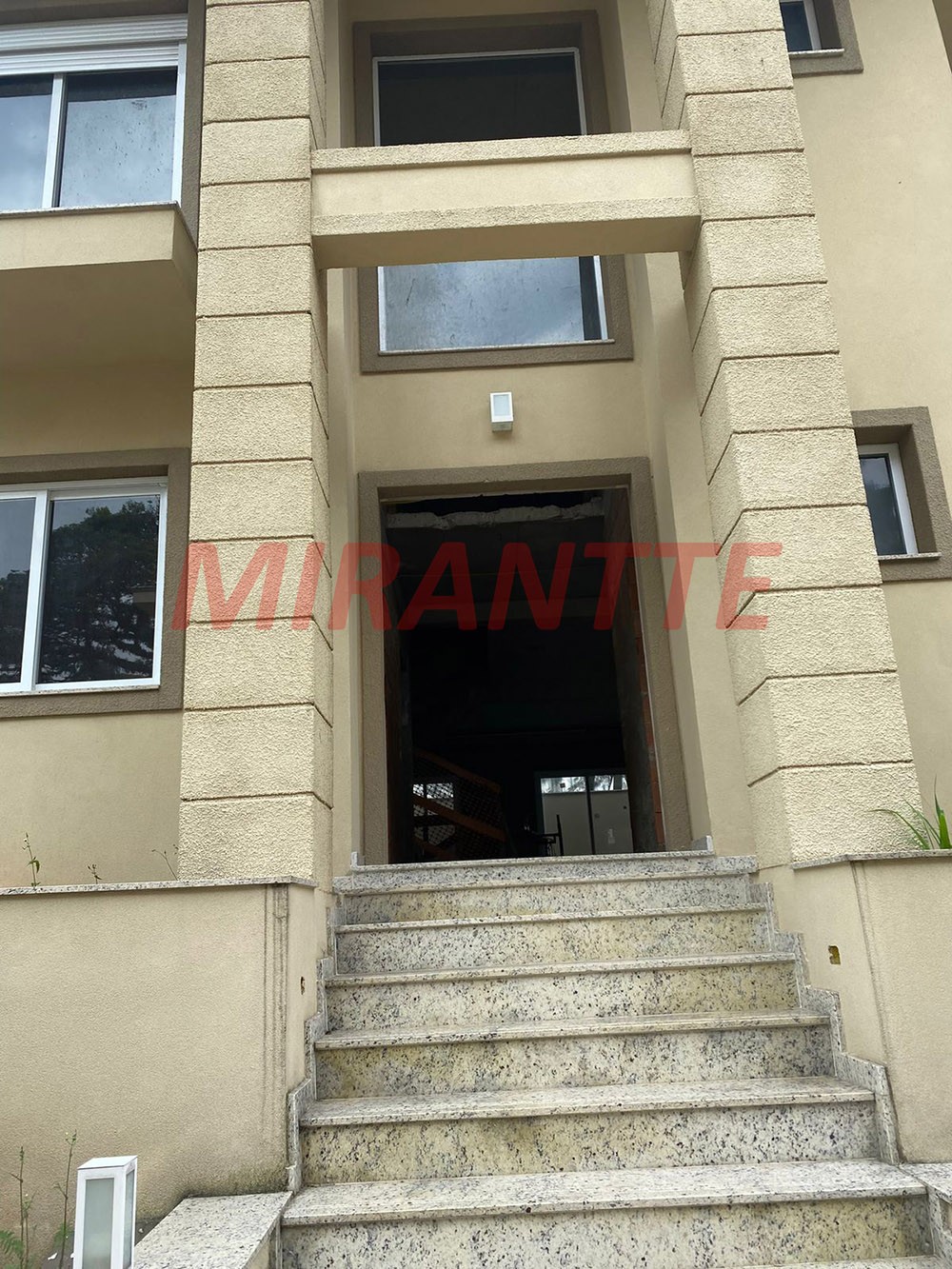 Cond. fechado de 435m² com 4 quartos em Palmas Do Tremembé