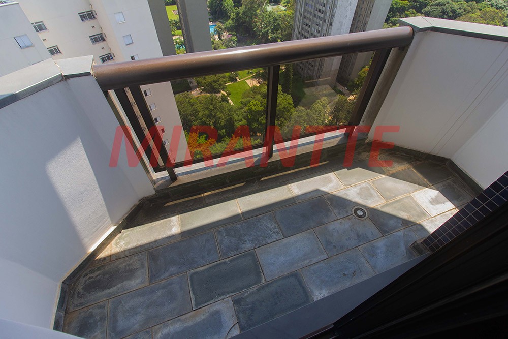 Apartamento de 176m² com 4 quartos em Morumbi