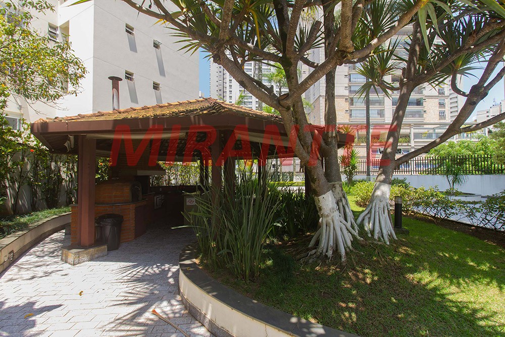 Apartamento de 176m² com 4 quartos em Morumbi