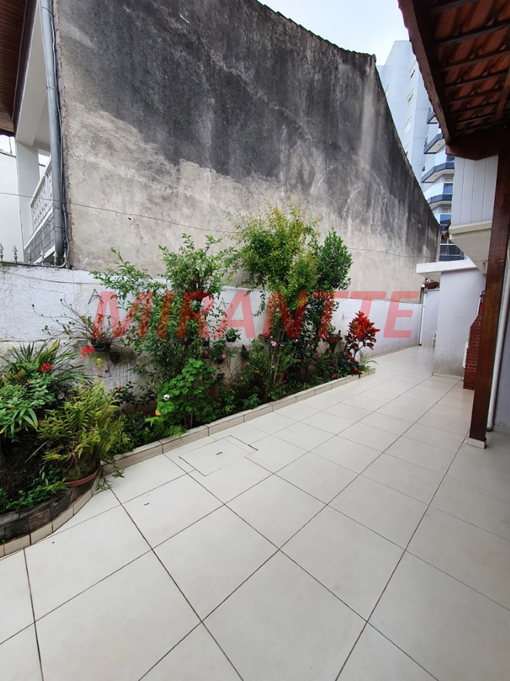 Casa terrea de 108m² com 3 quartos em Água Fria