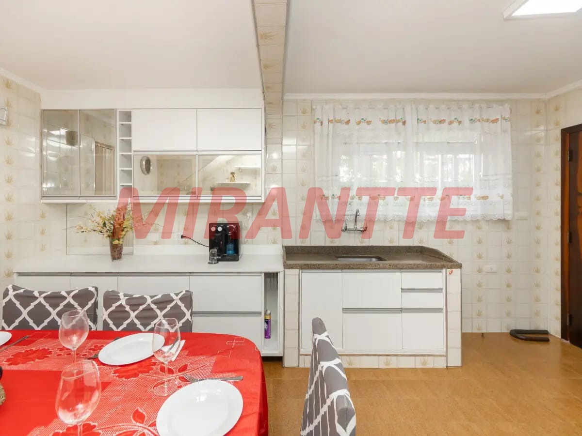 Sobrado de 177m² com 3 quartos em Vila Nova Cachoeirinha