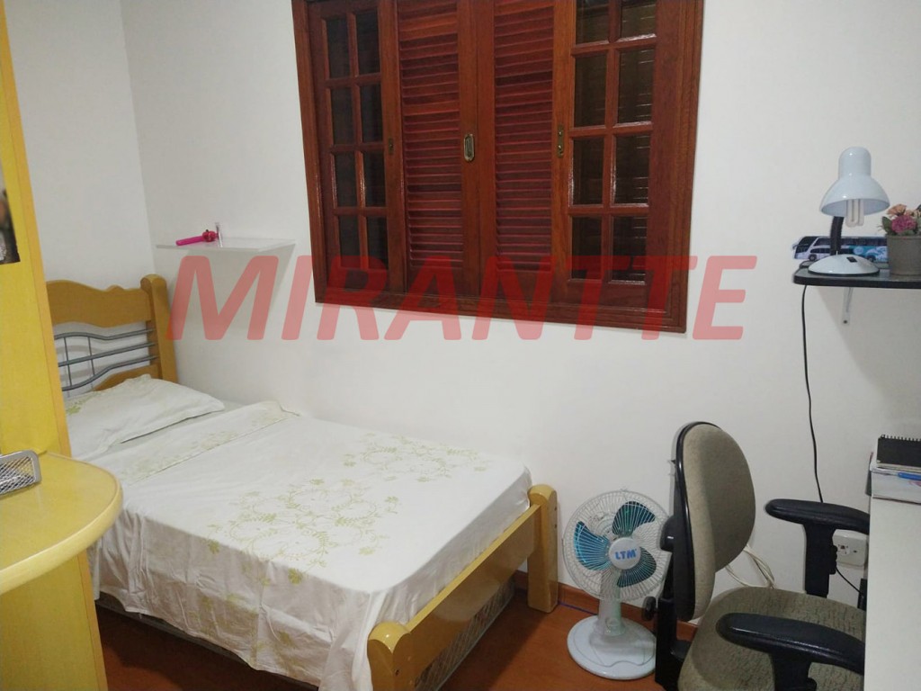 Sobrado de 250m² com 3 quartos em Jardim Santa Cecília