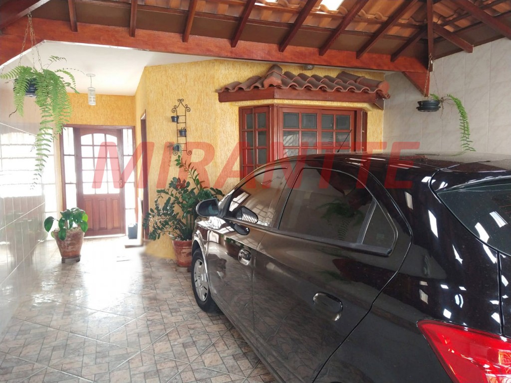 Sobrado de 250m² com 3 quartos em Jardim Santa Cecília