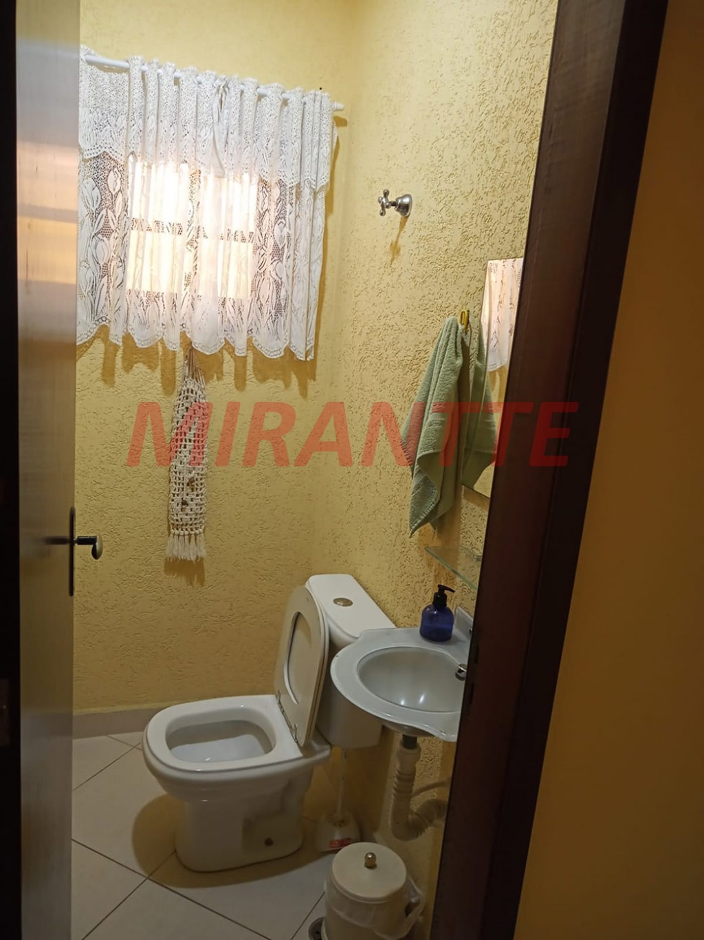 Sobrado de 124m² com 3 quartos em Parque Continental