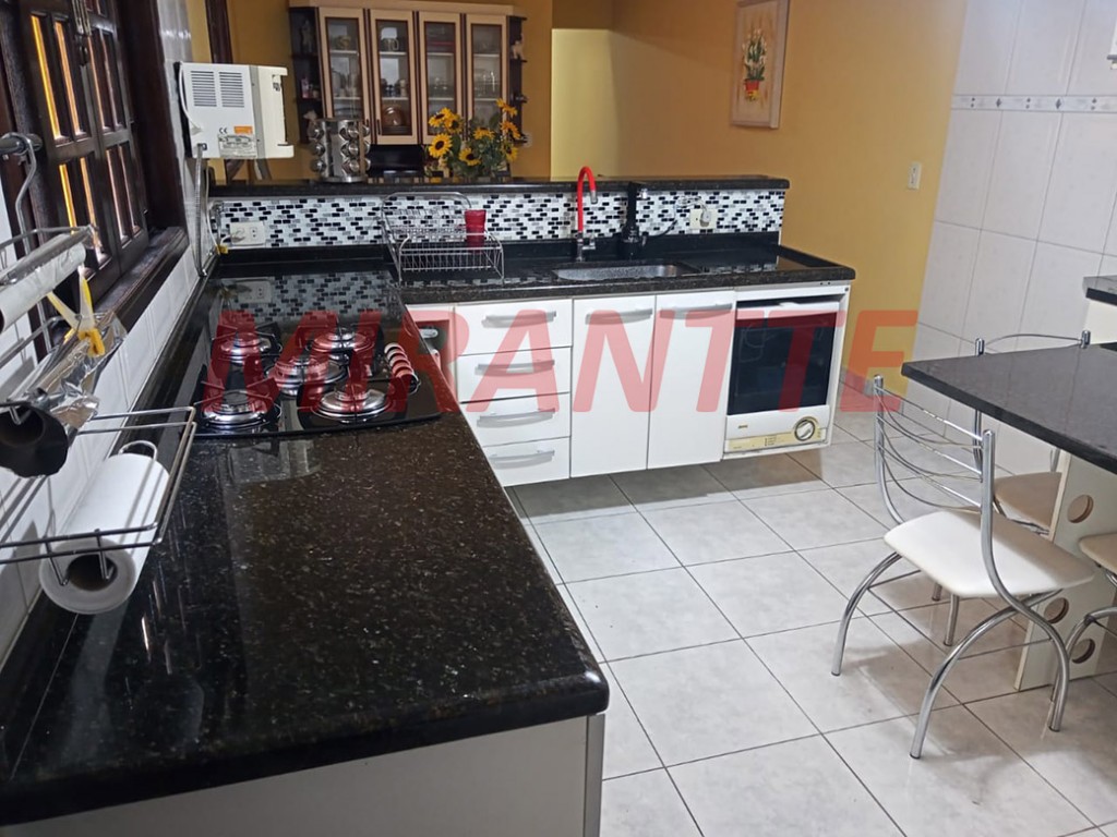 Sobrado de 124m² com 3 quartos em Parque Continental
