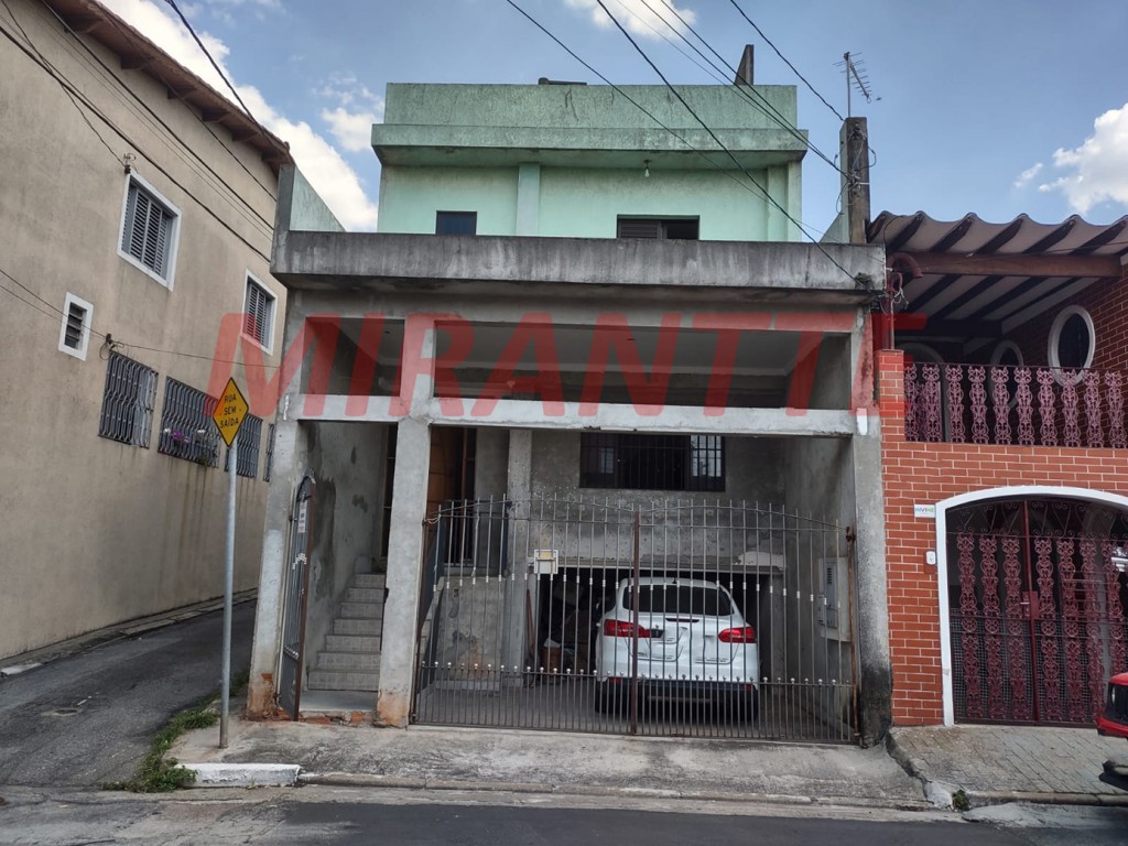 Sobrado de 210m² com 3 quartos em Vila Gustavo