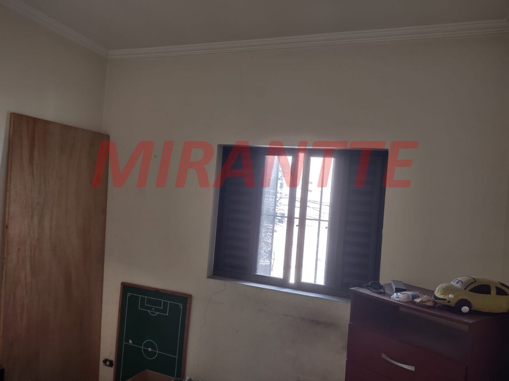 Sobrado de 210m² com 3 quartos em Vila Gustavo