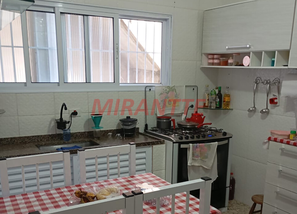Sobrado de 350m² com 3 quartos em Jardim Samambaia