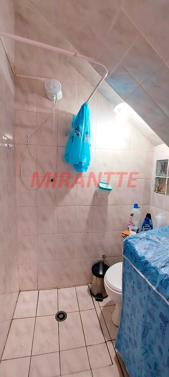 Sobrado de 138m² com 2 quartos em Água Fria