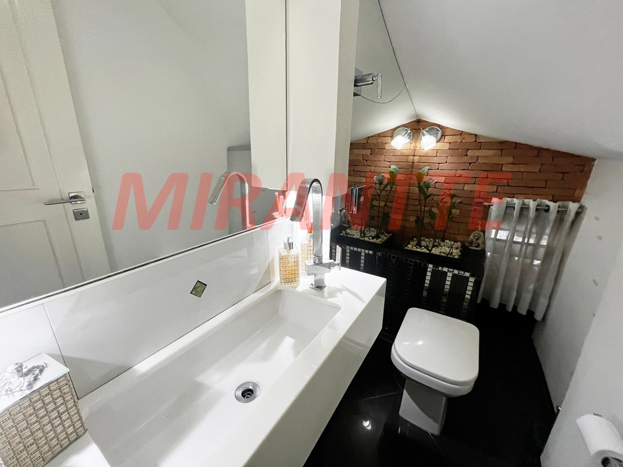 Sobrado de 340m² com 4 quartos em Jardim São Paulo