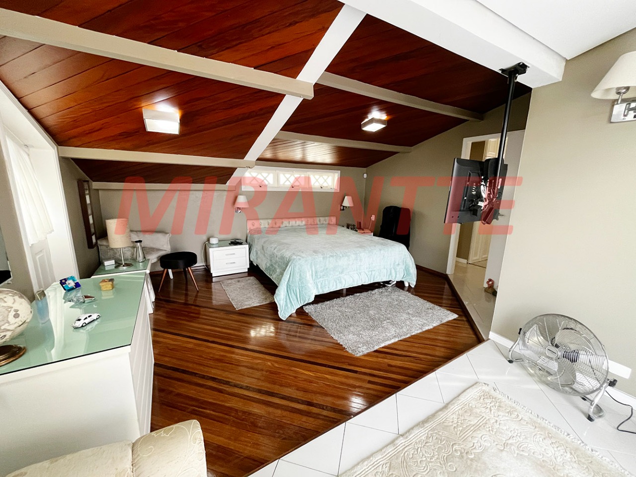 Sobrado de 340m² com 4 quartos em Jardim São Paulo