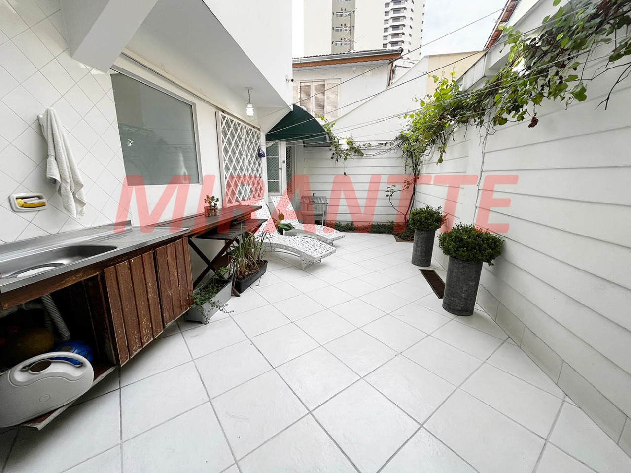 Sobrado de 340m² com 4 quartos em Jardim São Paulo