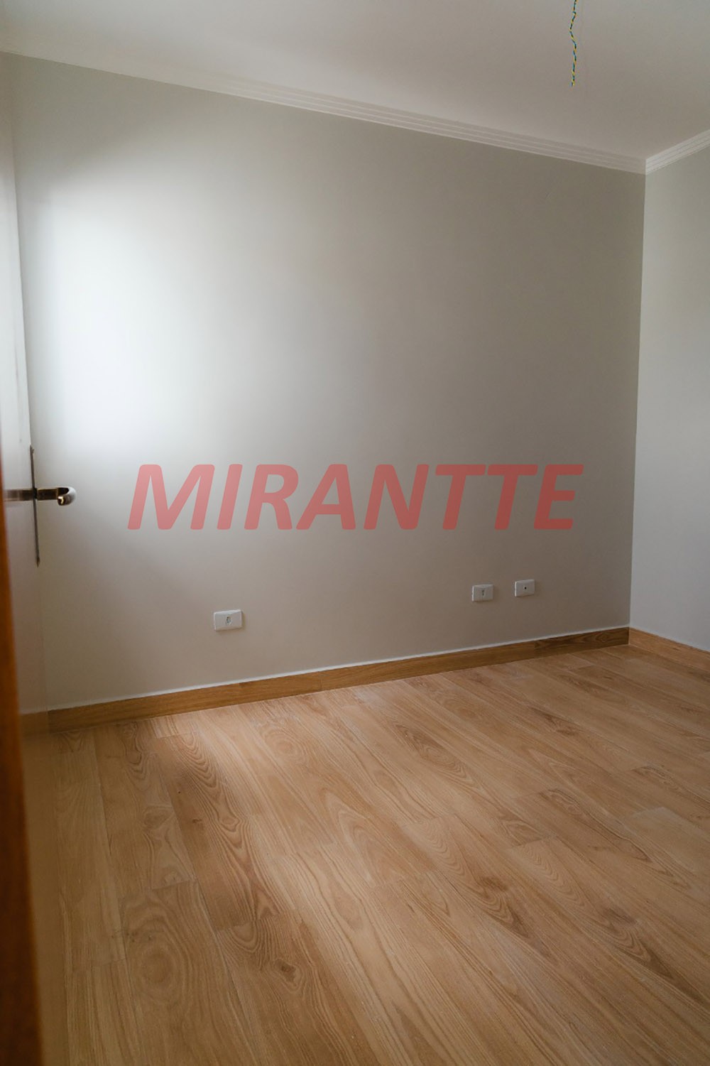 Apartamento de 42m² com 2 quartos em Parque Vitória