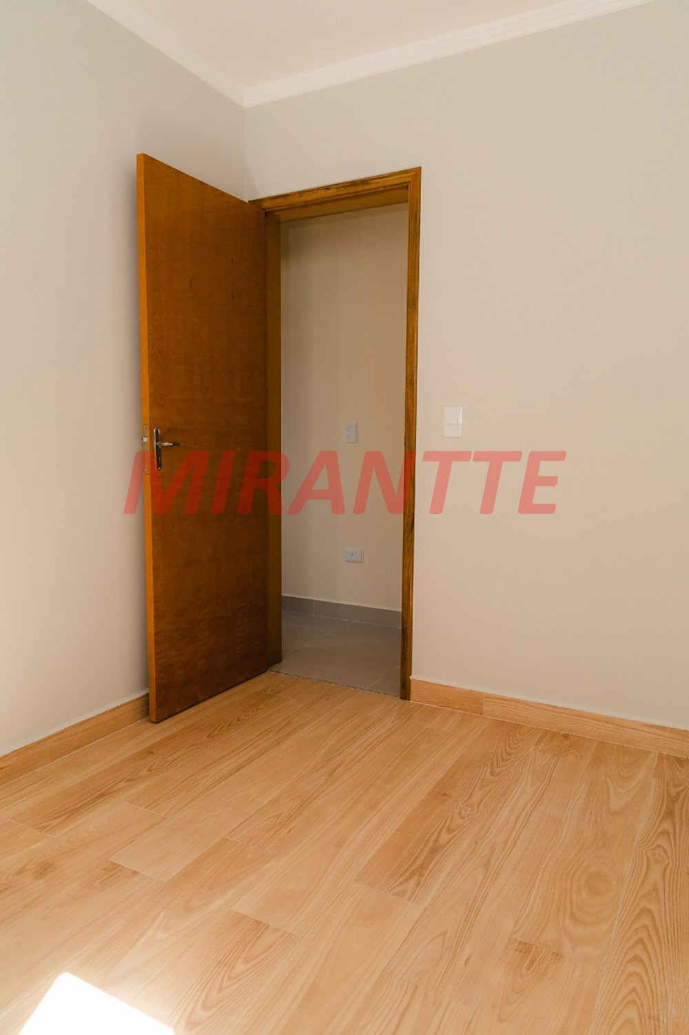 Apartamento de 42m² com 2 quartos em Parque Vitória