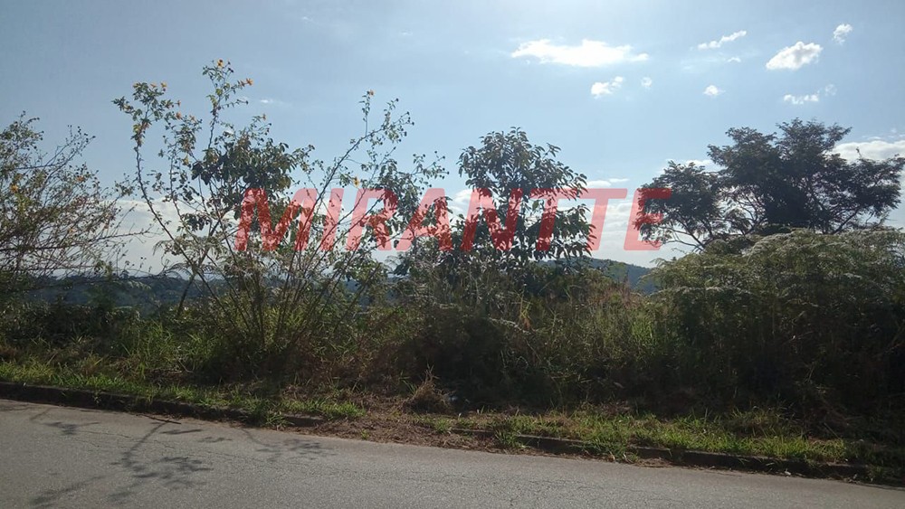 Terreno de 1510m² em Serra Da Cantareira