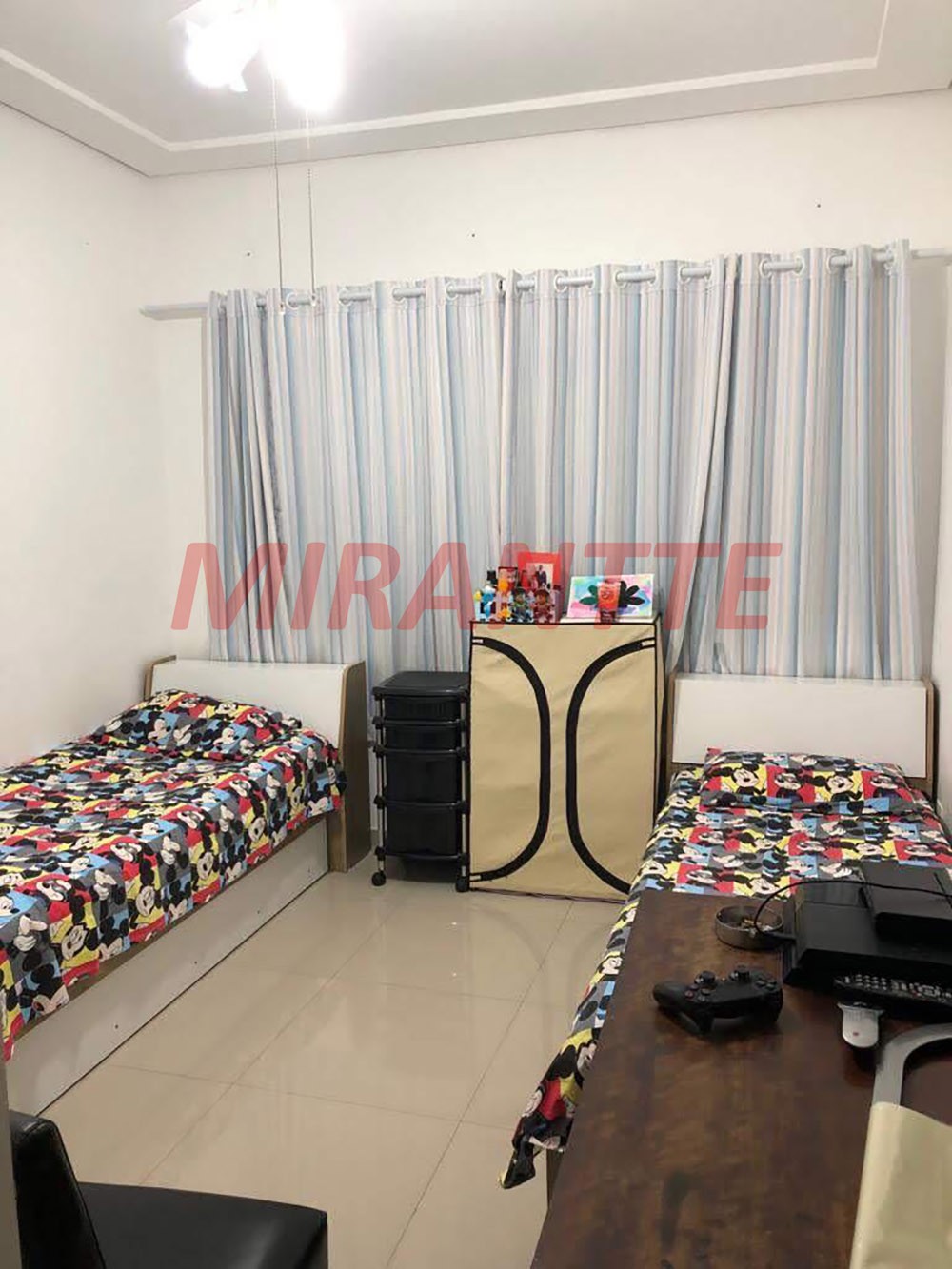 Sobrado de 180m² com 3 quartos em Limão
