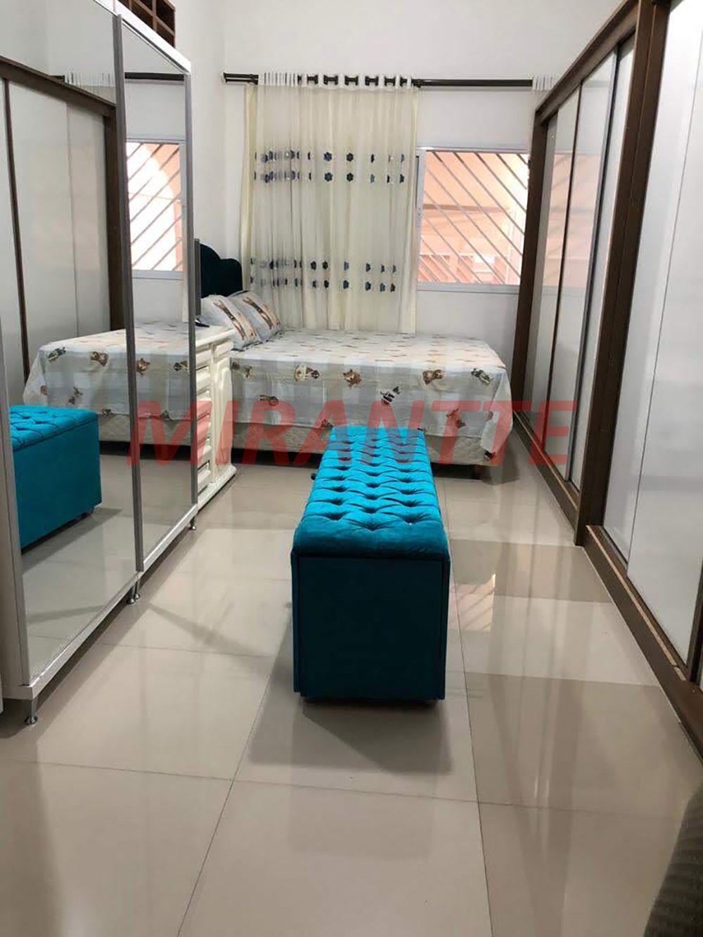 Sobrado de 180m² com 3 quartos em Limão