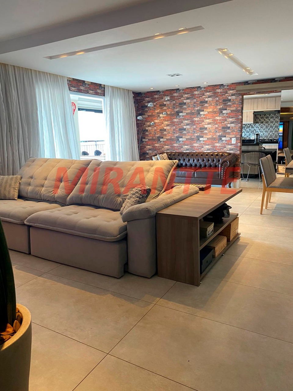 Apartamento de 163m² com 3 quartos em Santana