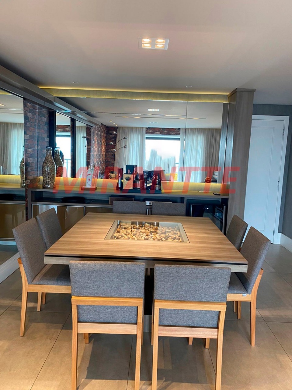 Apartamento de 163m² com 3 quartos em Santana