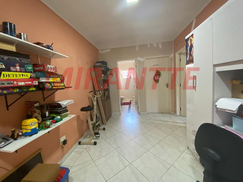 Sobrado de 190m² com 4 quartos em Jardim Japão