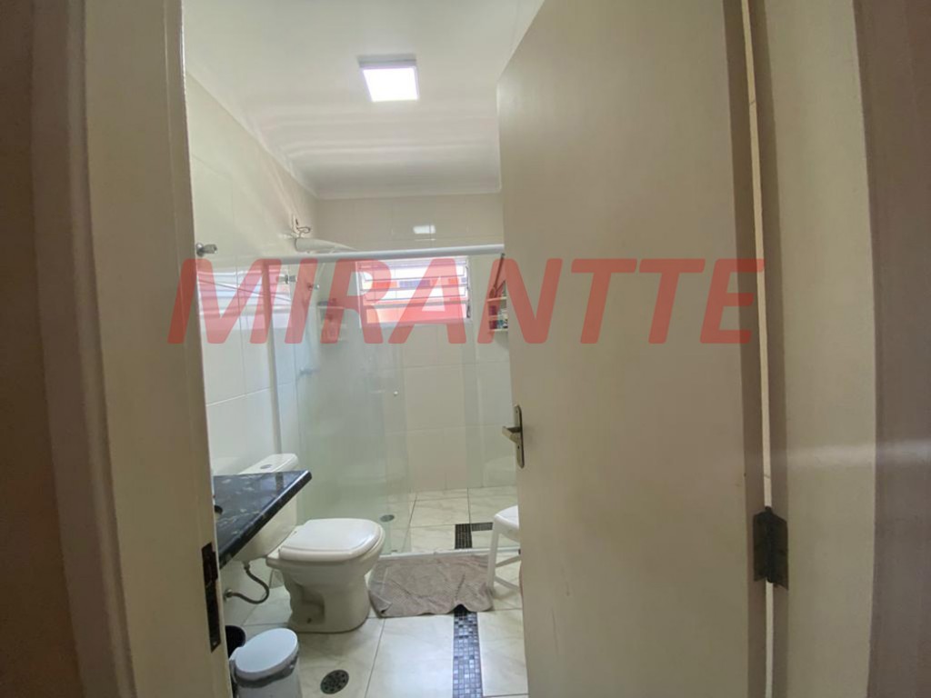 Sobrado de 190m² com 4 quartos em Jardim Japão
