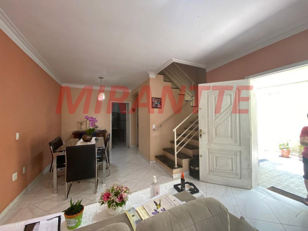 Sobrado de 190m² com 4 quartos em Jardim Japão