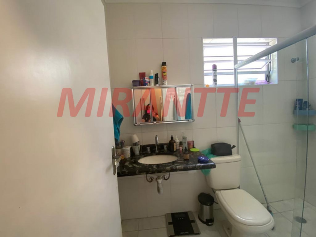 Sobrado de 190m² com 4 quartos em Jardim Japão