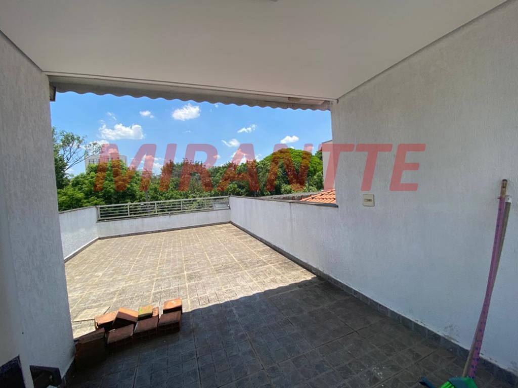 Sobrado de 190m² com 4 quartos em Jardim Japão