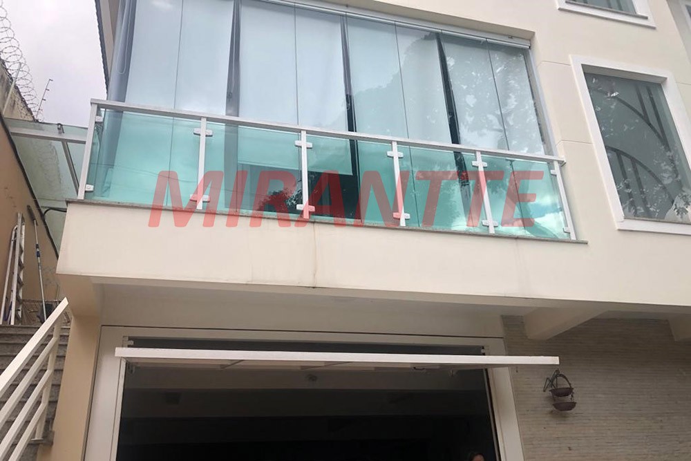 Sobrado de 330m² com 4 quartos em Jardim Virginia