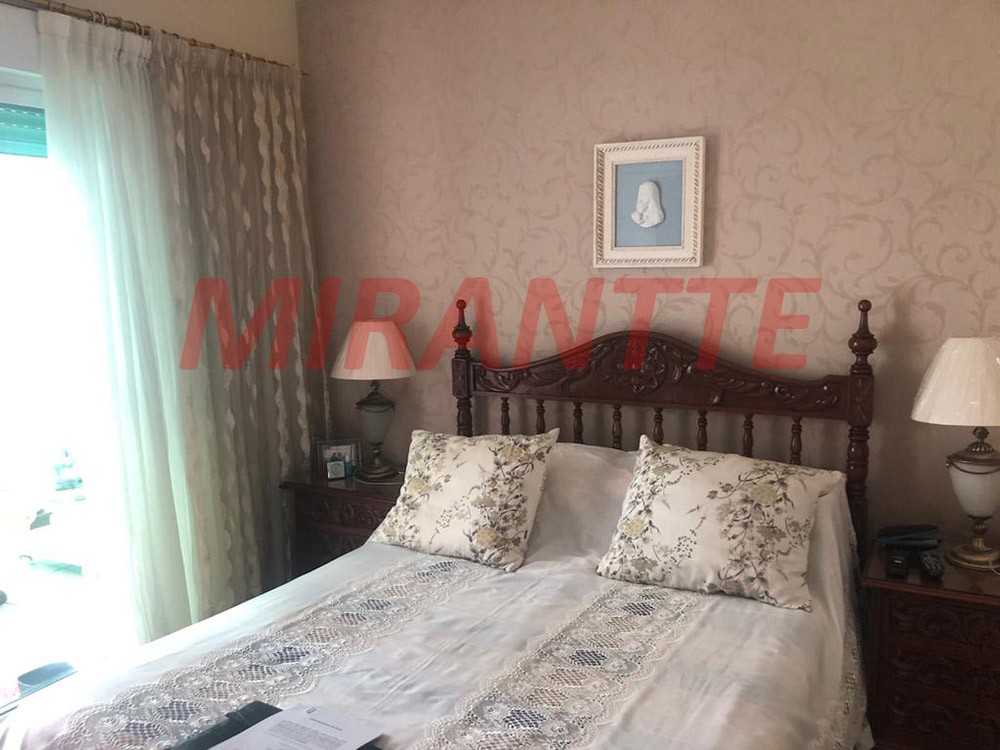 Sobrado de 330m² com 4 quartos em Jardim Virginia