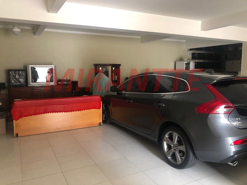 Sobrado de 330m² com 4 quartos em Jardim Virginia