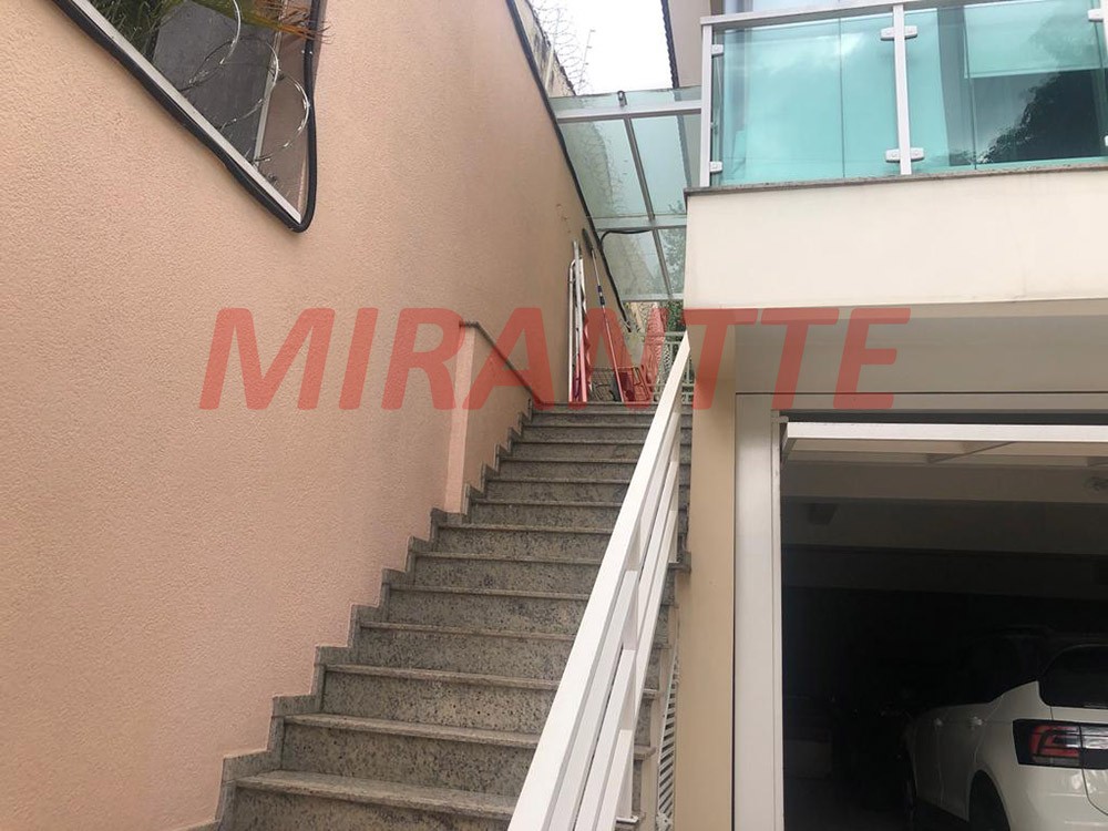 Sobrado de 330m² com 4 quartos em Jardim Virginia
