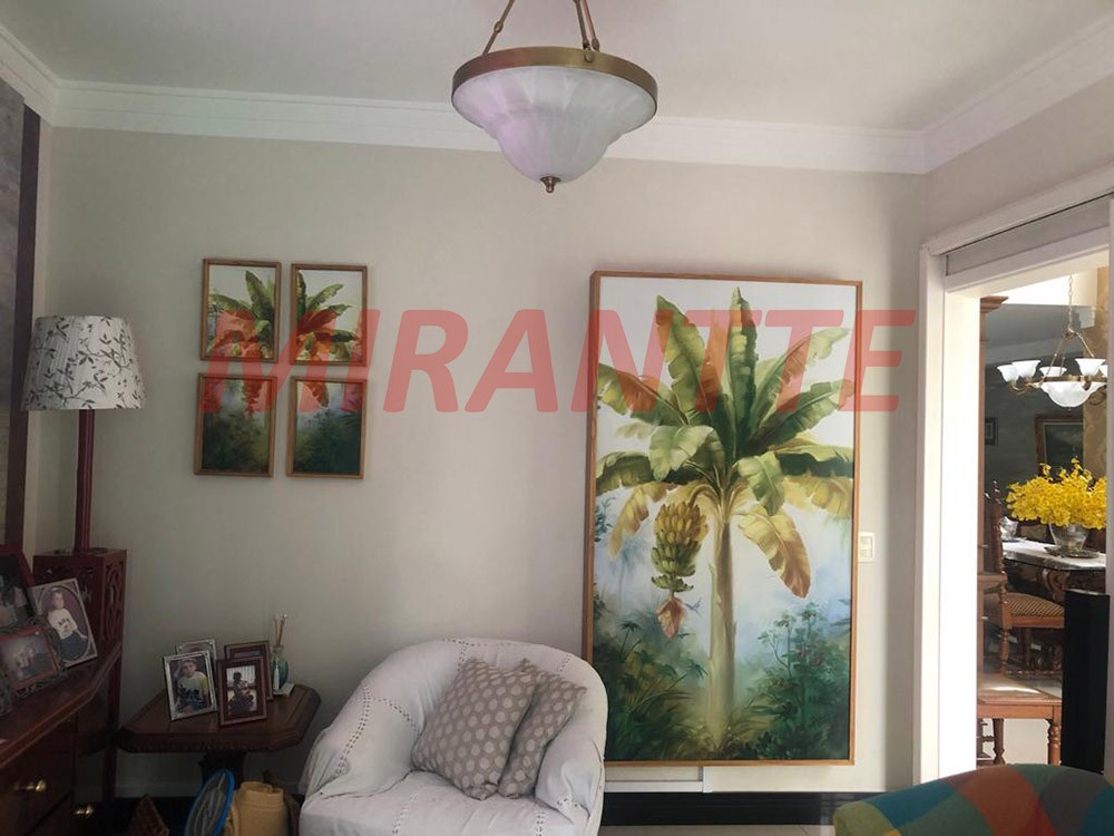 Sobrado de 330m² com 4 quartos em Jardim Virginia
