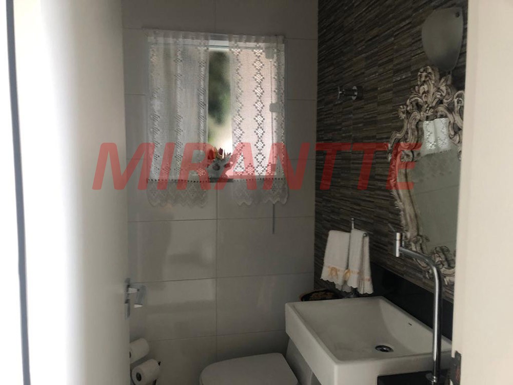 Sobrado de 330m² com 4 quartos em Jardim Virginia