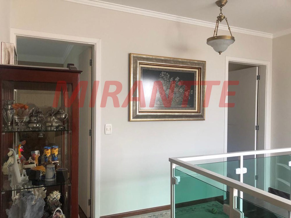 Sobrado de 330m² com 4 quartos em Jardim Virginia