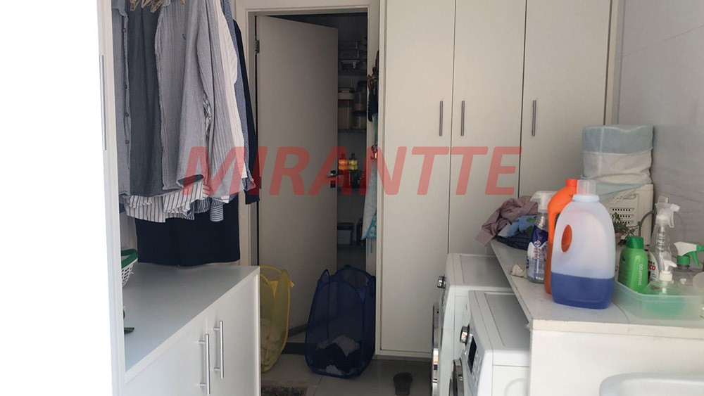 Sobrado de 330m² com 4 quartos em Jardim Virginia