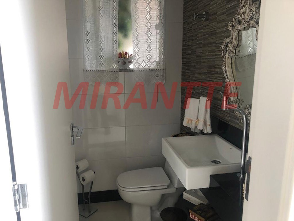 Sobrado de 330m² com 4 quartos em Jardim Virginia